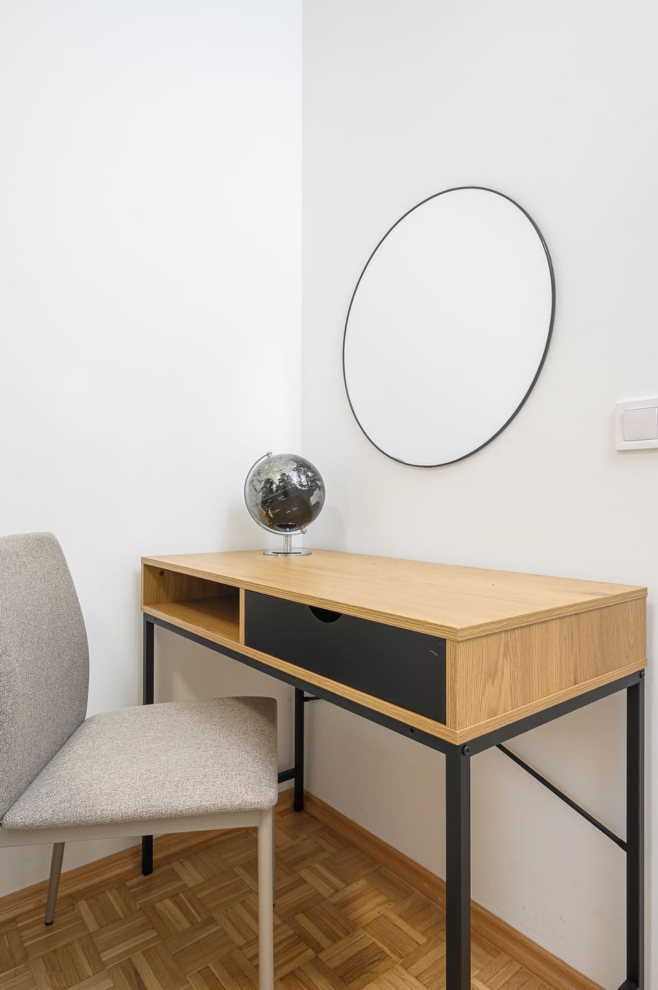 Apartment, Courtyard View | Iron/ironing board, free WiFi, bed sheets