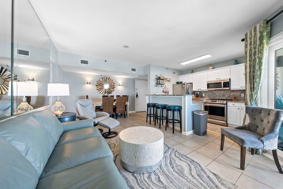Condo, Multiple Beds (GS Plantation West - RGB - 5610) | Living area
