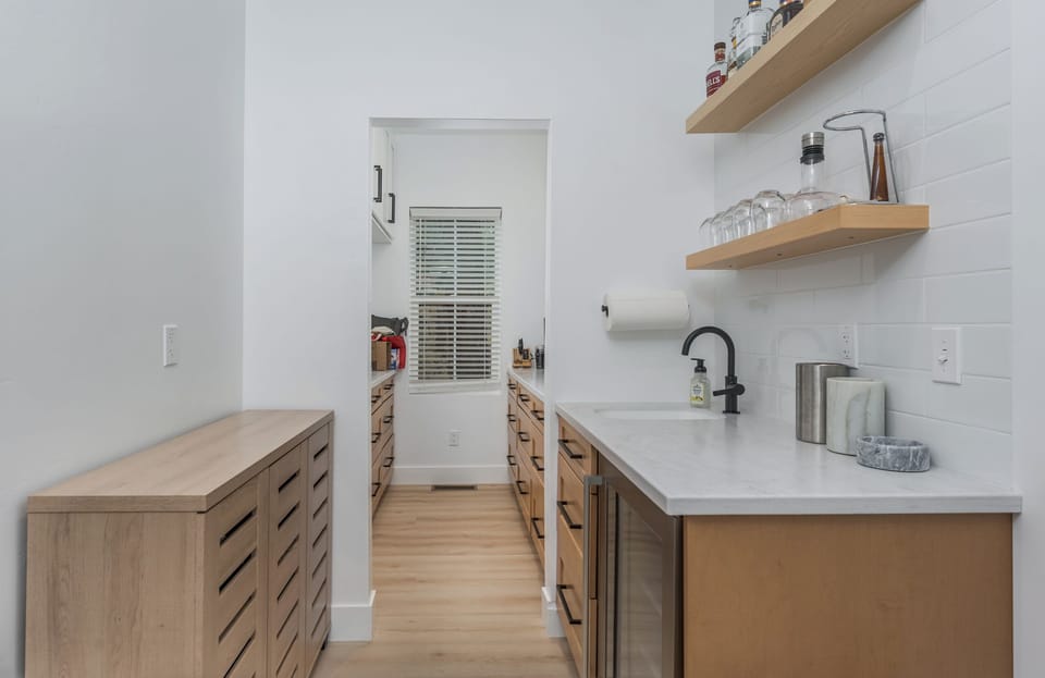 Wet bar off kitchen.
