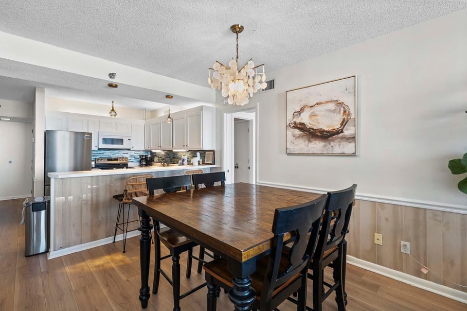 Condo, Multiple Beds (Romar Place 204) | Dining