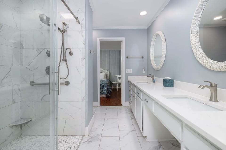 Jack and Jill with walk in shower