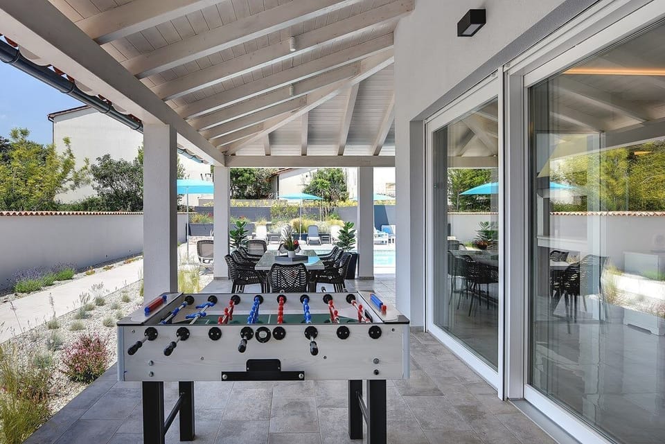 Game room