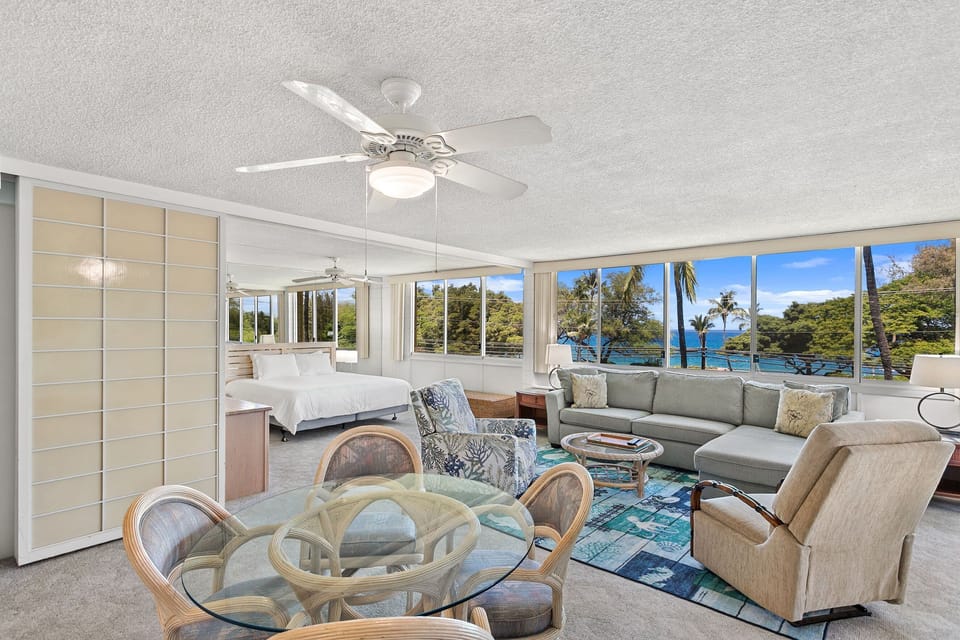Condo, Multiple Beds, Balcony, Ocean View (Haleakala Shores A-301) | Living area