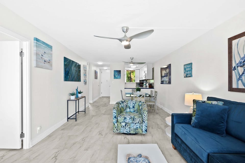 Condo, Multiple Beds, Balcony, Ocean View (Kanai A Nalu 314) | Living area