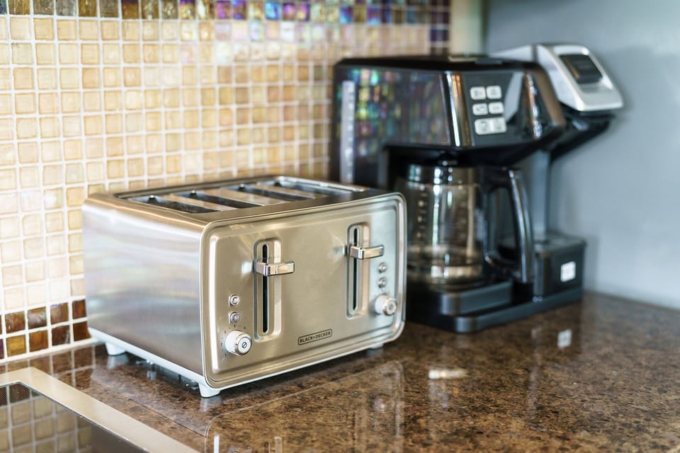 Condo, Multiple Beds, Balcony, Ocean View (Honua Kai Hokulani 934) | Coffee and/or coffee maker