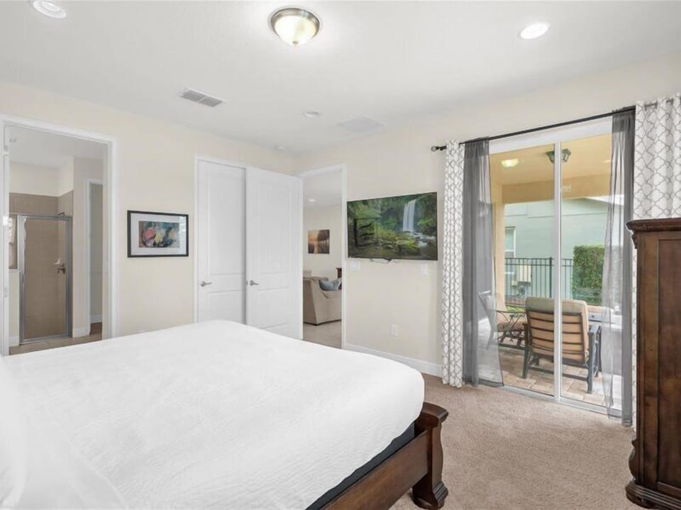10-7501MarkerAve(18)