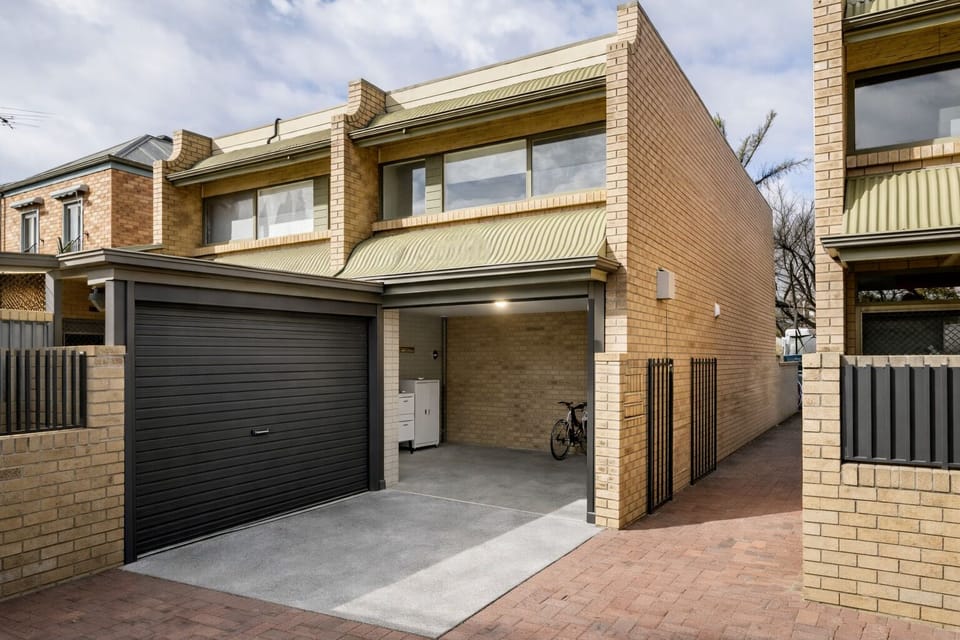 Modern townhouse with private garage parking