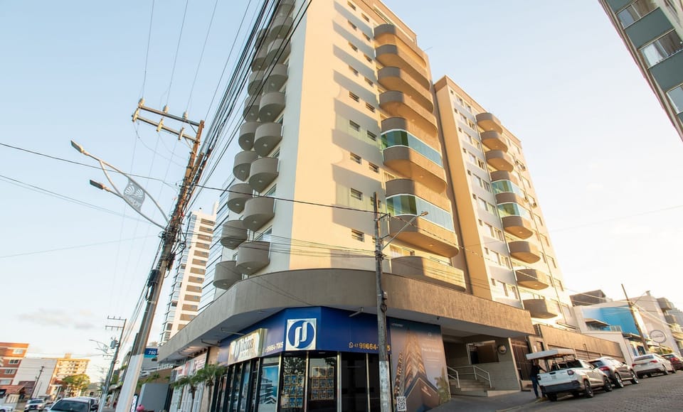 Basic Apartment | Exterior