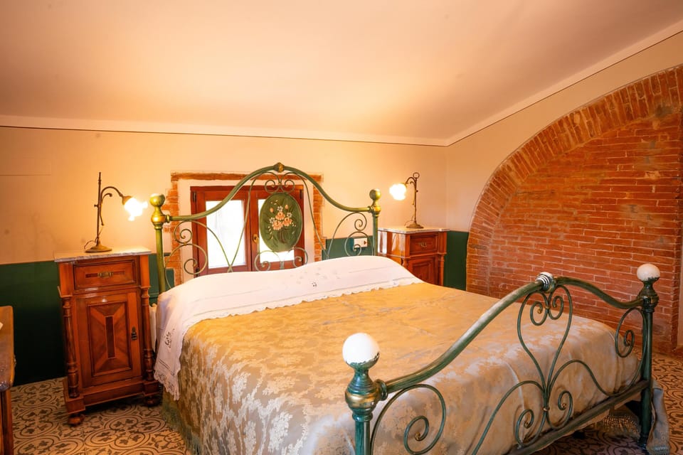 Double Room, Hill View | Desk, laptop workspace, free WiFi