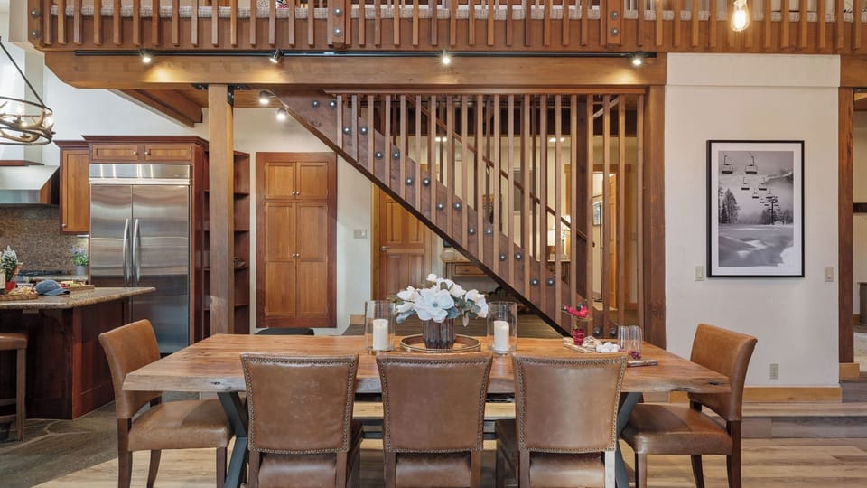 House (6 Bedrooms) | Interior