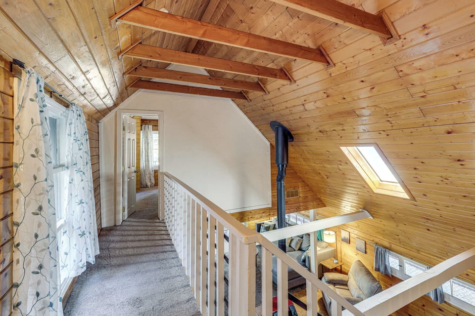 Upstairs Landing | 2nd Floor