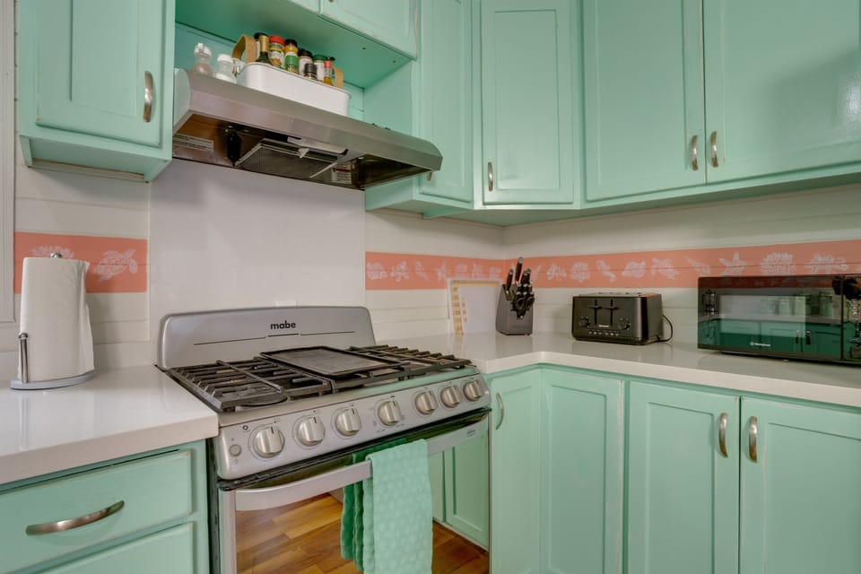 Full Kitchen