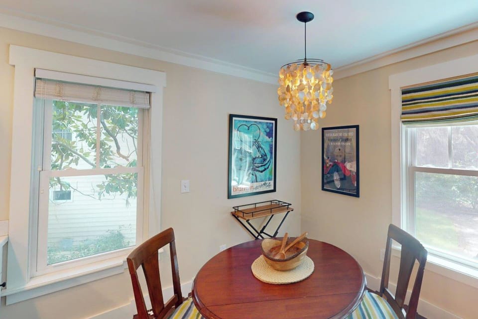 Dining Space | Dishware/Flatware