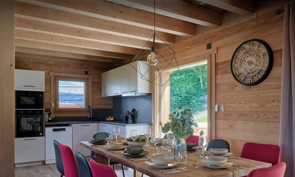 Dining table & Kitchen
