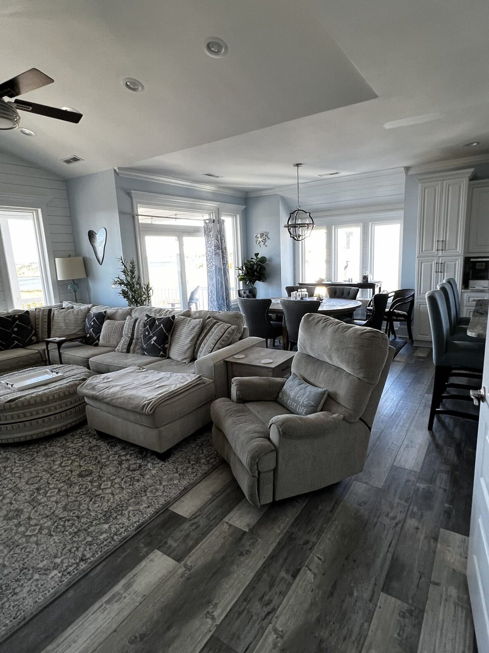 Family House, Private Bathroom, Ocean View (Topsail Beach Sunsets) | Lounge