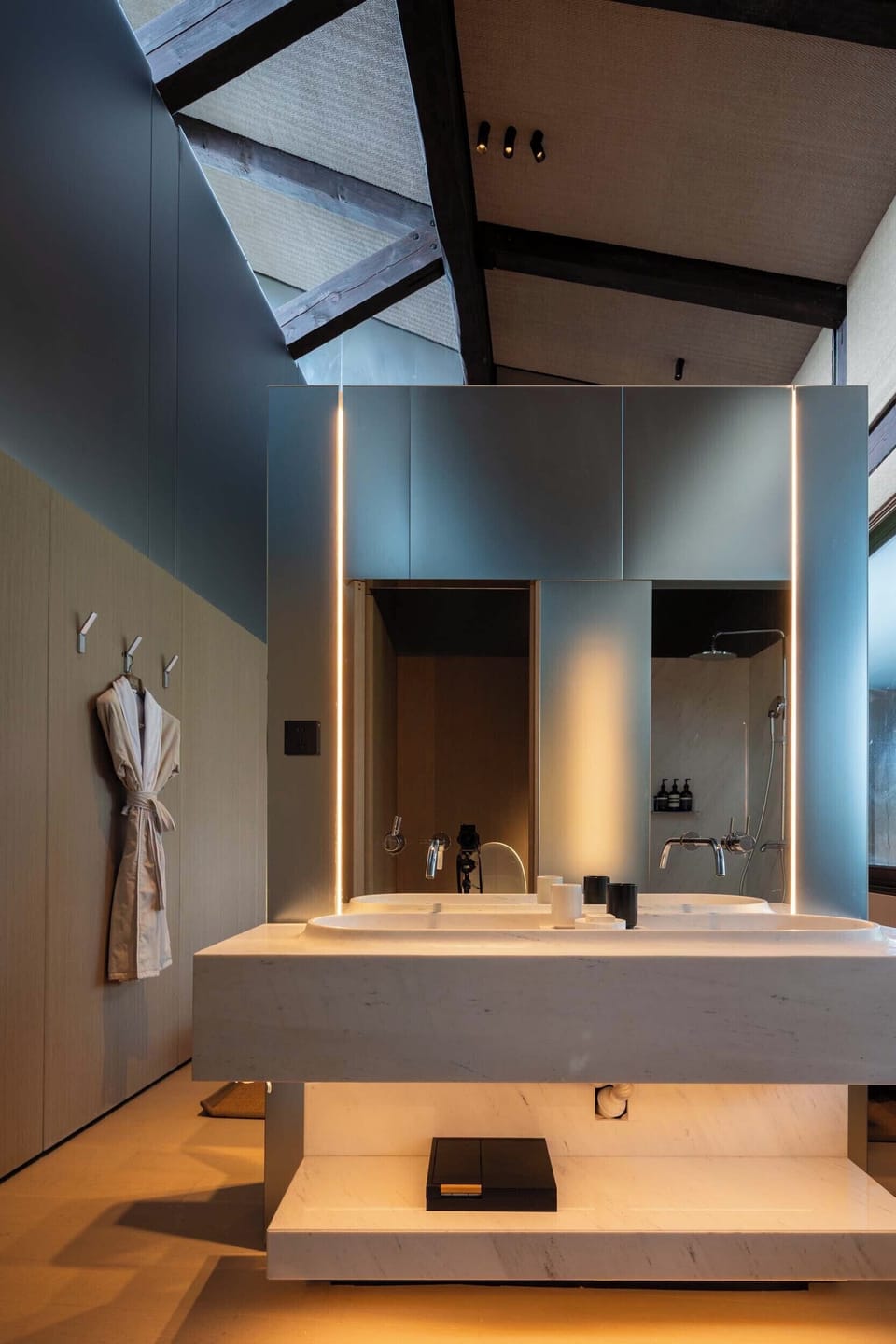 Premium Villa, River View | Bathroom | Shower, designer toiletries, hair dryer, bathrobes