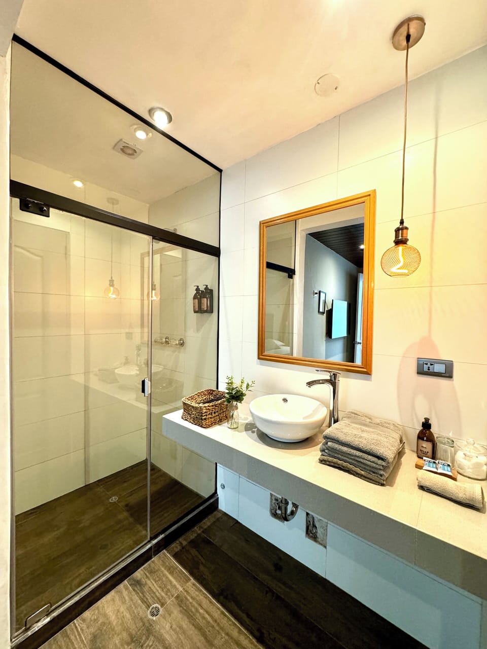 Basic Double Room | Bathroom | Bathrobes