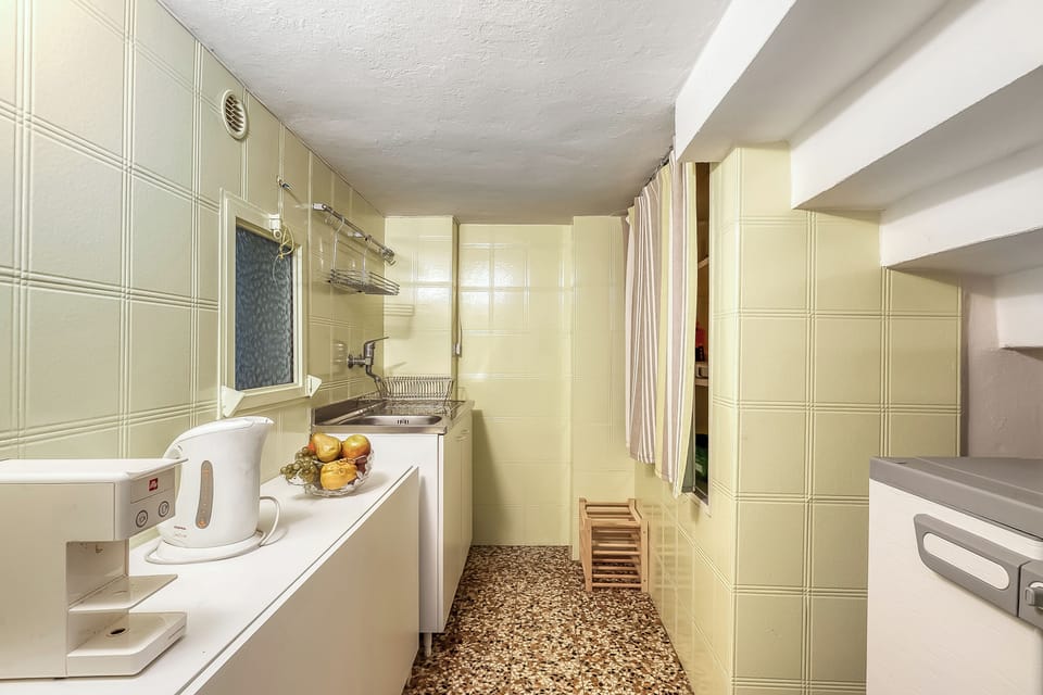 Kitchenette