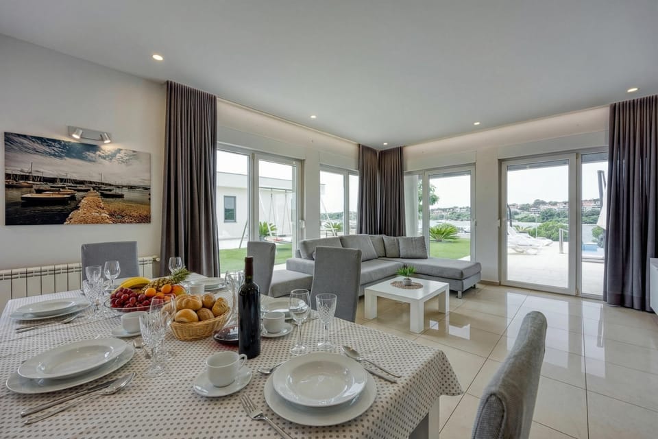Living and dining room