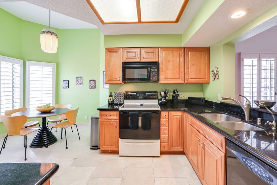 Kitchen | Keurig | Toaster | Spices