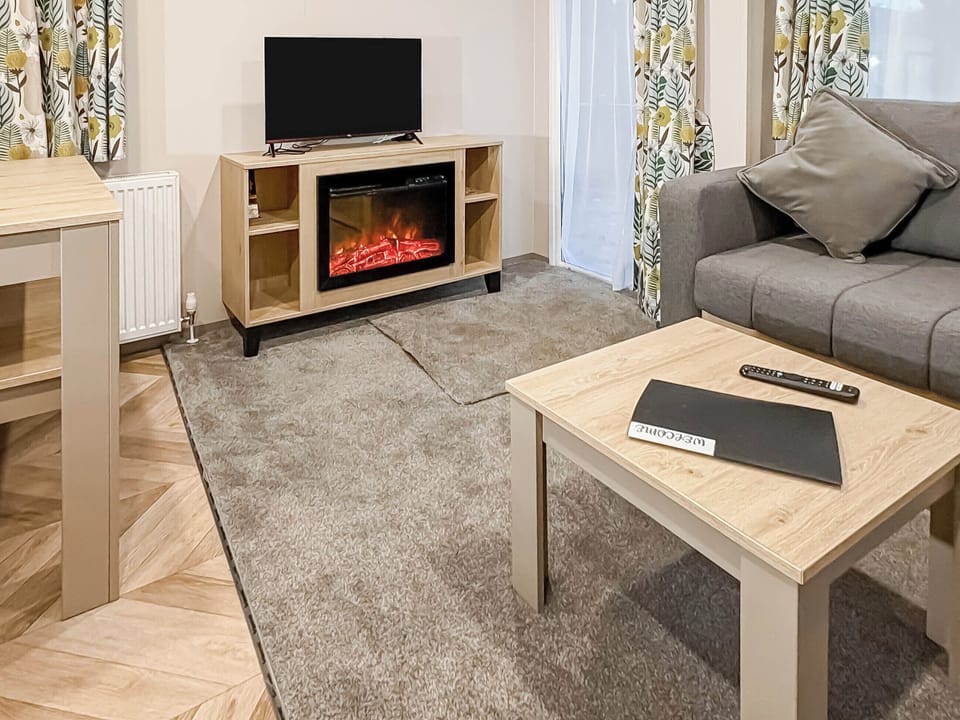 Open plan living space | The Shawl Retreat - Leyburn Caravan Park, Leyburn