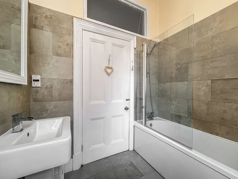 Bathroom | Whitby Wishes, Whitby