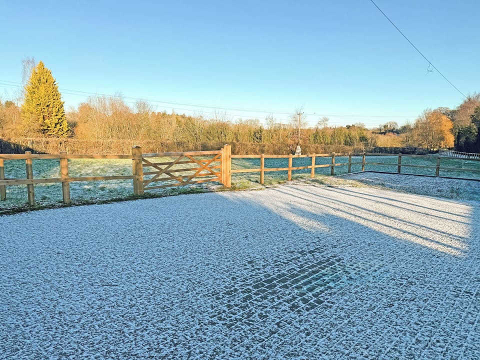 Outdoor | Forresters Cottage, Areley Kings, Near Stourport on Severn