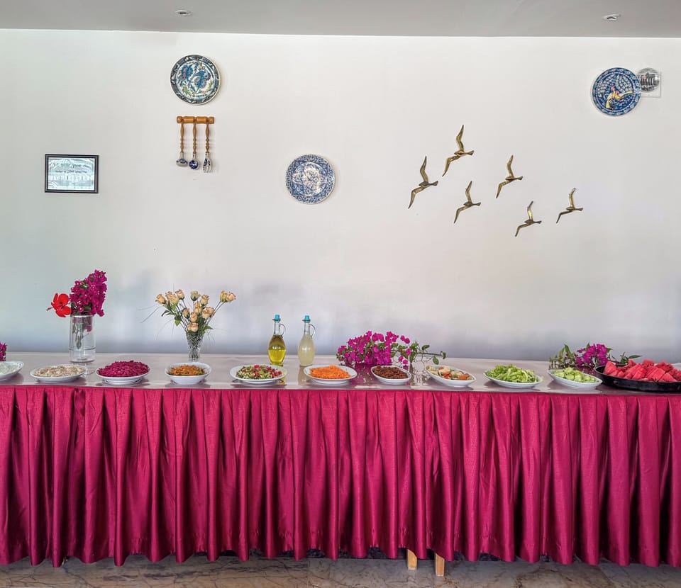Breakfast, lunch, dinner served; Turkish cuisine 