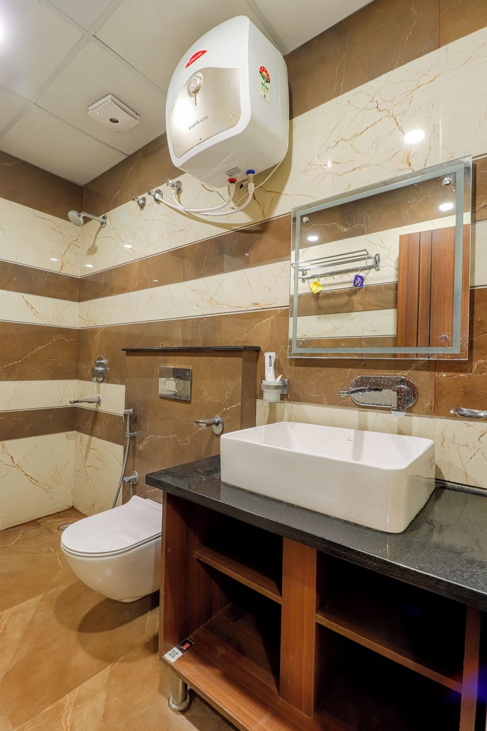 Deluxe Room | Bathroom