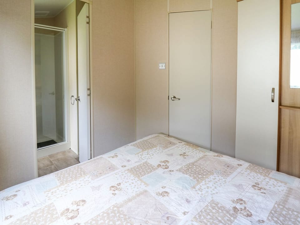 2 bedrooms, individually decorated, individually furnished, free WiFi