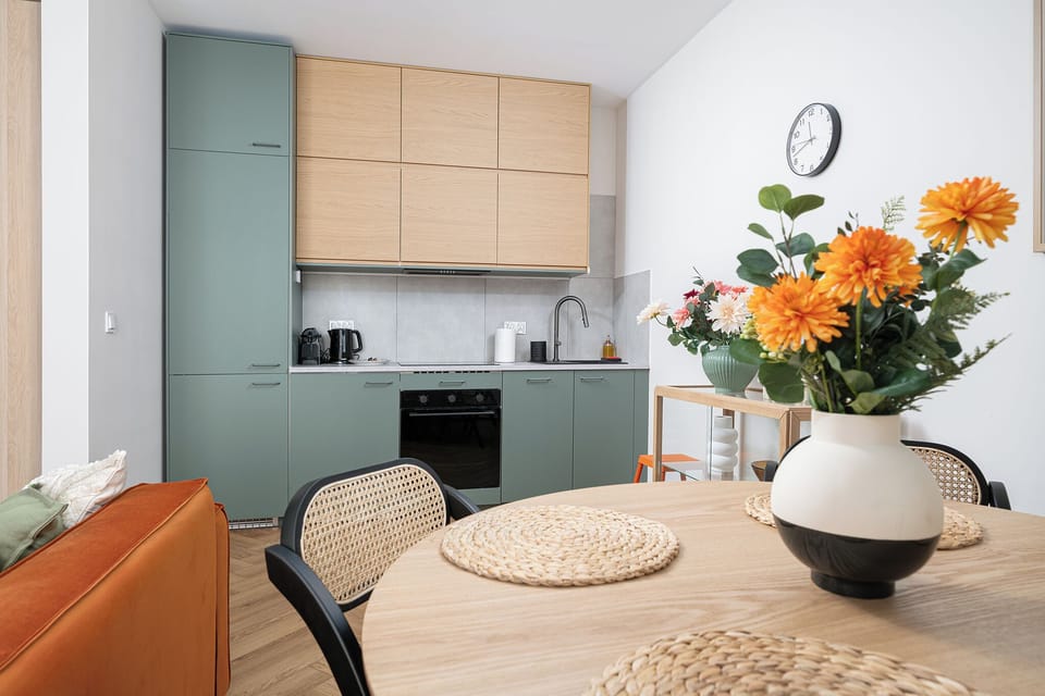 Apartment, Balcony | Private kitchenette | Coffee/tea maker, electric kettle