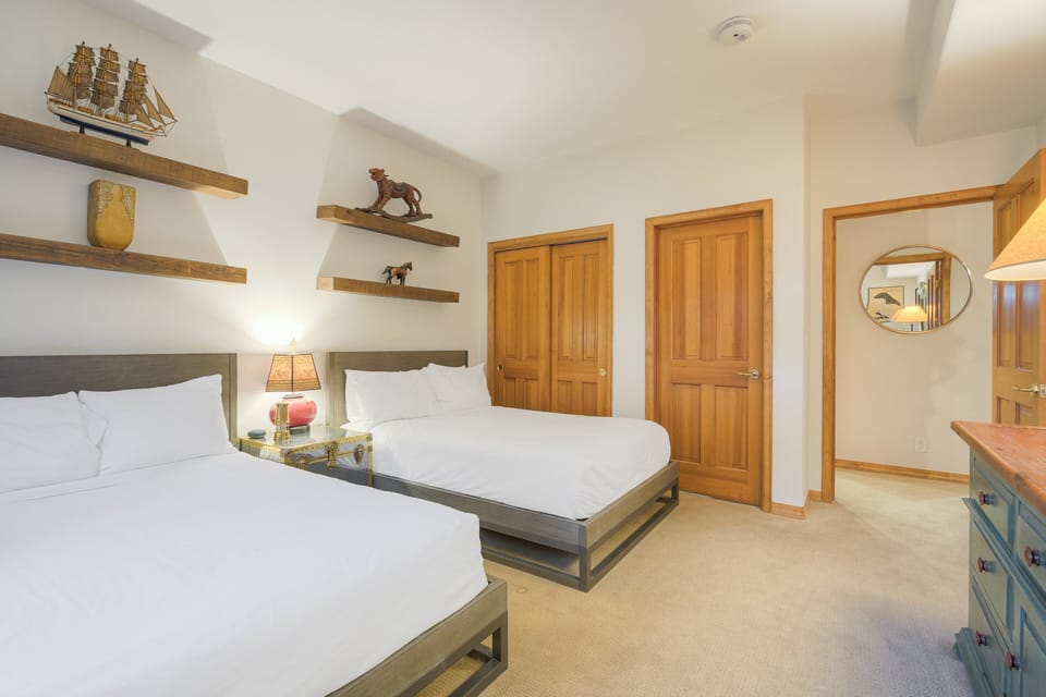 Condo, 2 Bedrooms | 2 bedrooms, iron/ironing board, cribs/infant beds, free WiFi