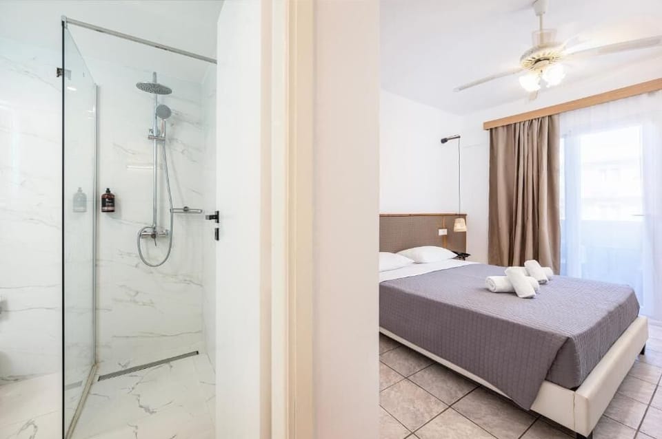 In-room safe, laptop workspace, free WiFi