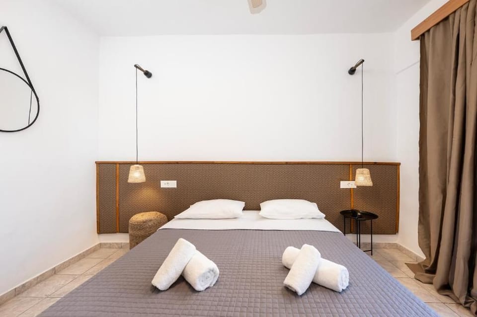 In-room safe, laptop workspace, free WiFi