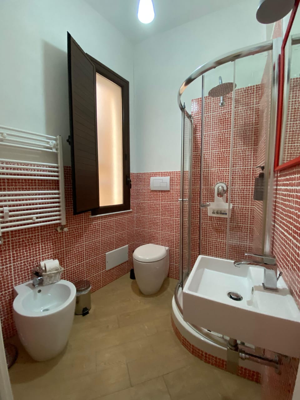 Economy Double Room, Patio | Bathroom | Shower, free toiletries, bidet, toilet paper