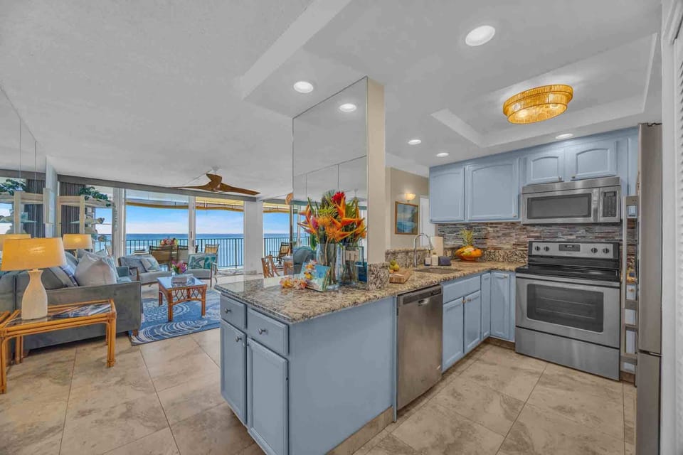 Entry - Ocean views throughout the main living space