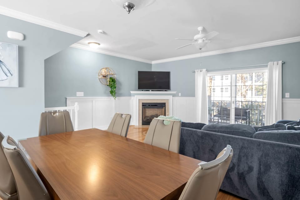 Townhome, Multiple Beds, Patio, Garden View (Rehoboth Crossing 1) | Dining