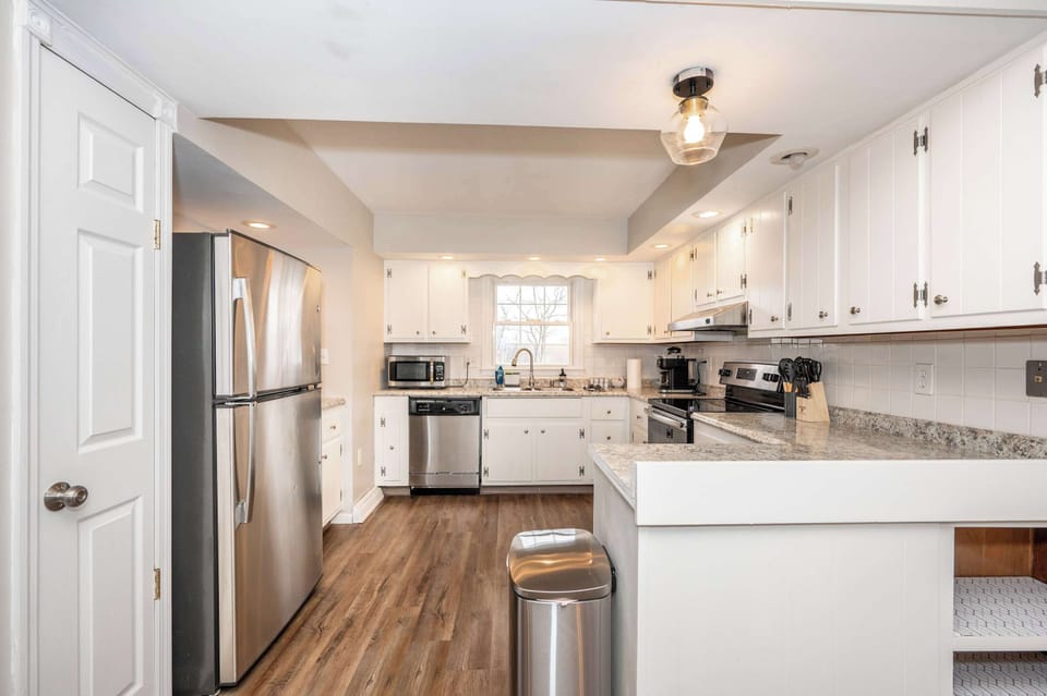 House, Multiple Beds, Patio, Garden View (The Terrace Timber House) | Private kitchen