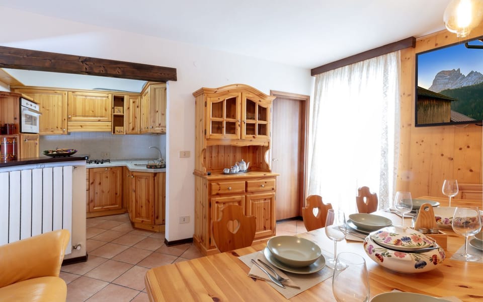 Apartment, Mountain View | Living area | Flat-screen TV