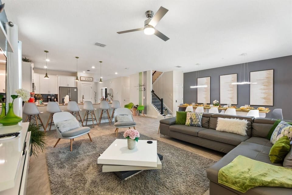 Communal lounge / TV room,Living Room
