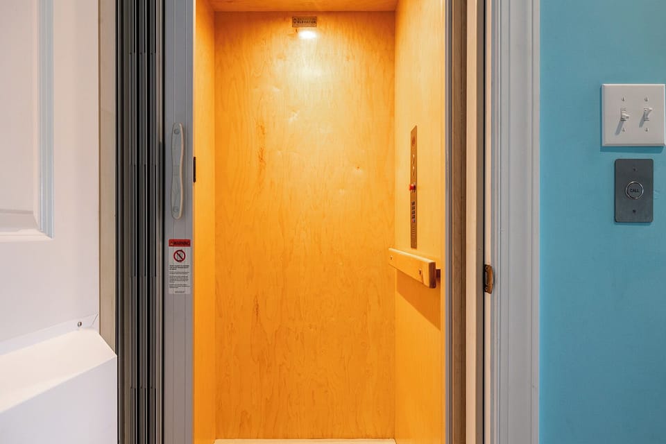 Elevator