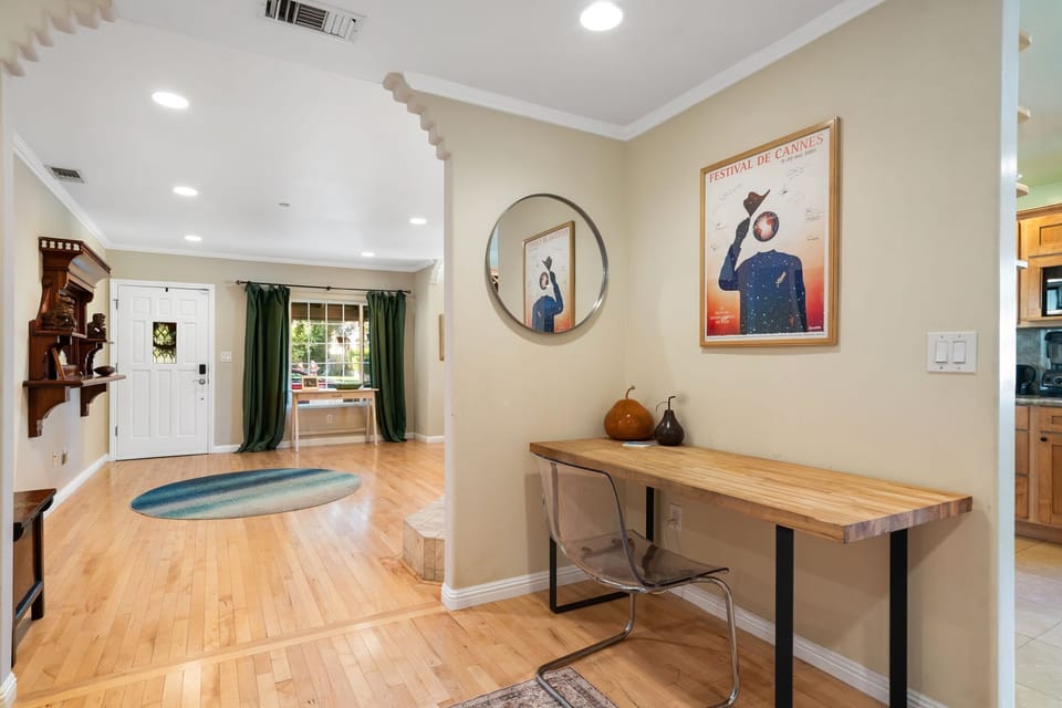 Entryway | Welcoming Foyer