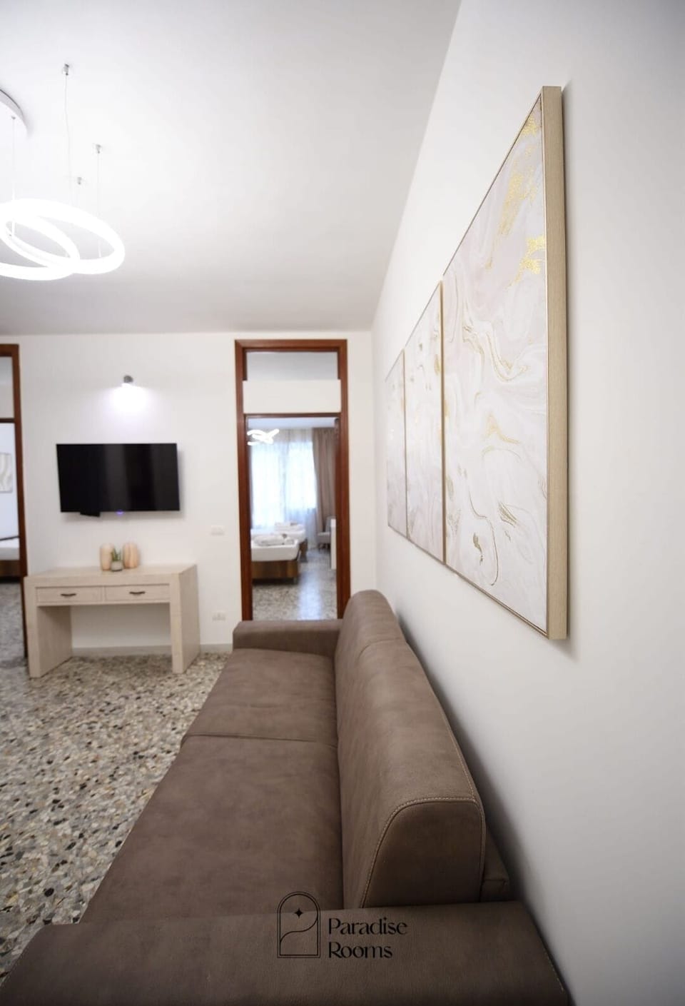 Comfort Apartment | Living area | Flat-screen TV