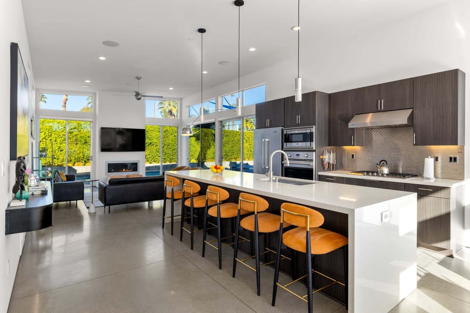 Enjoy the amazing chef's kitchen
