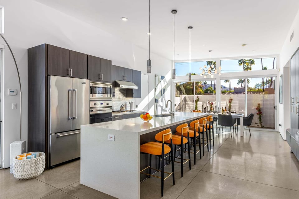Chef's kitchen island with room for 5
