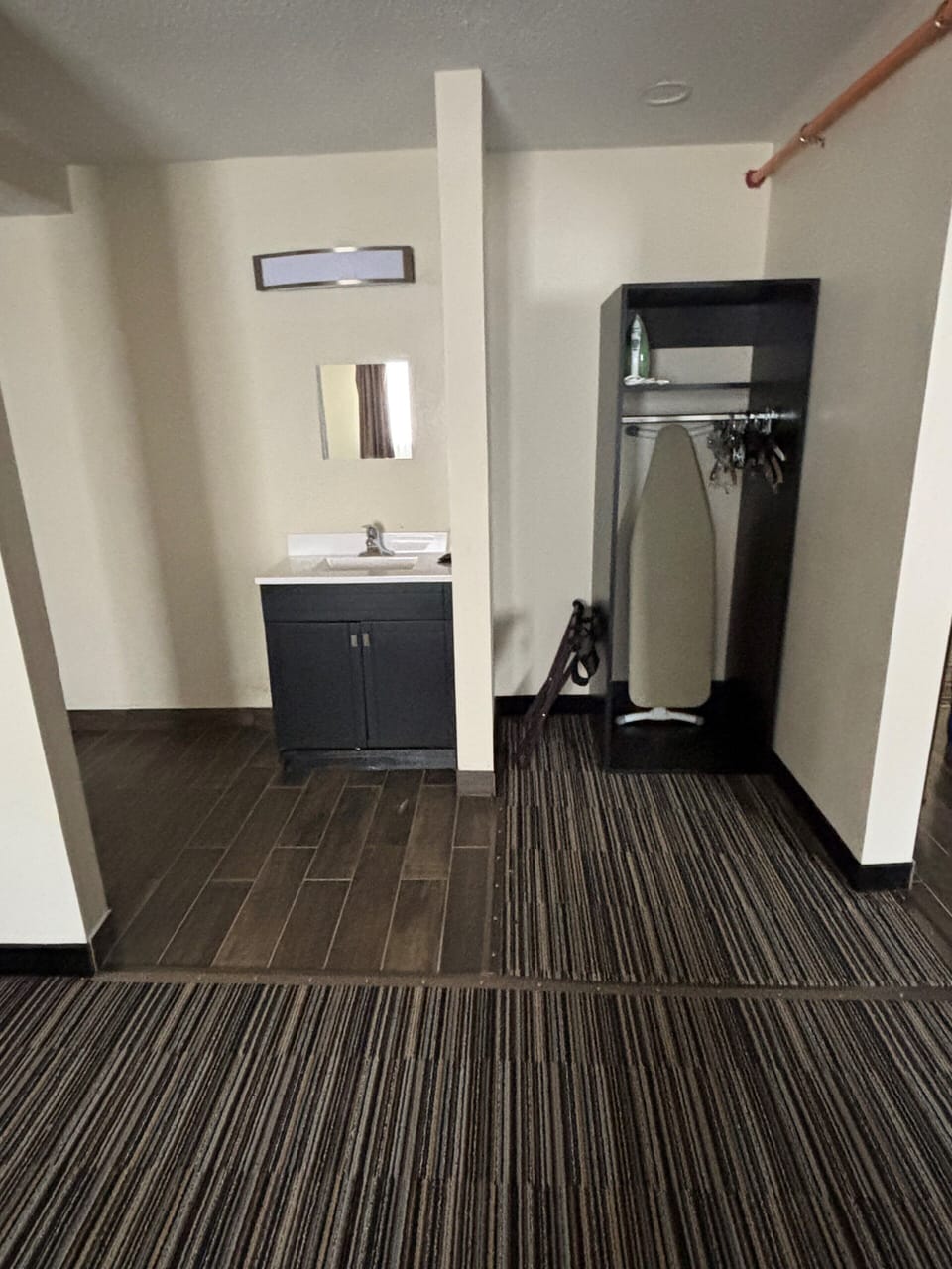 Suite, 1 King Bed, Non Smoking | Living area | 55-inch Smart TV with cable channels