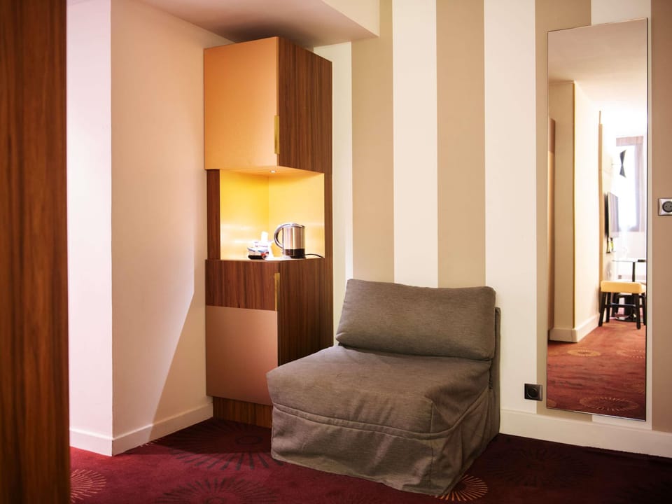 Premium bedding, memory foam beds, minibar, in-room safe