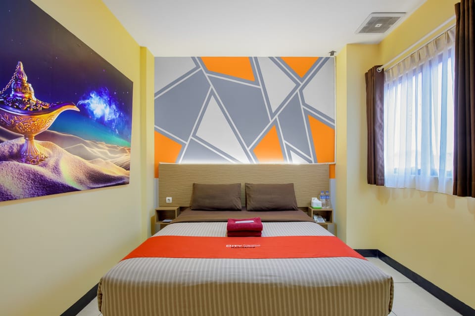 Deluxe Room | In-room safe, desk, iron/ironing board, free WiFi