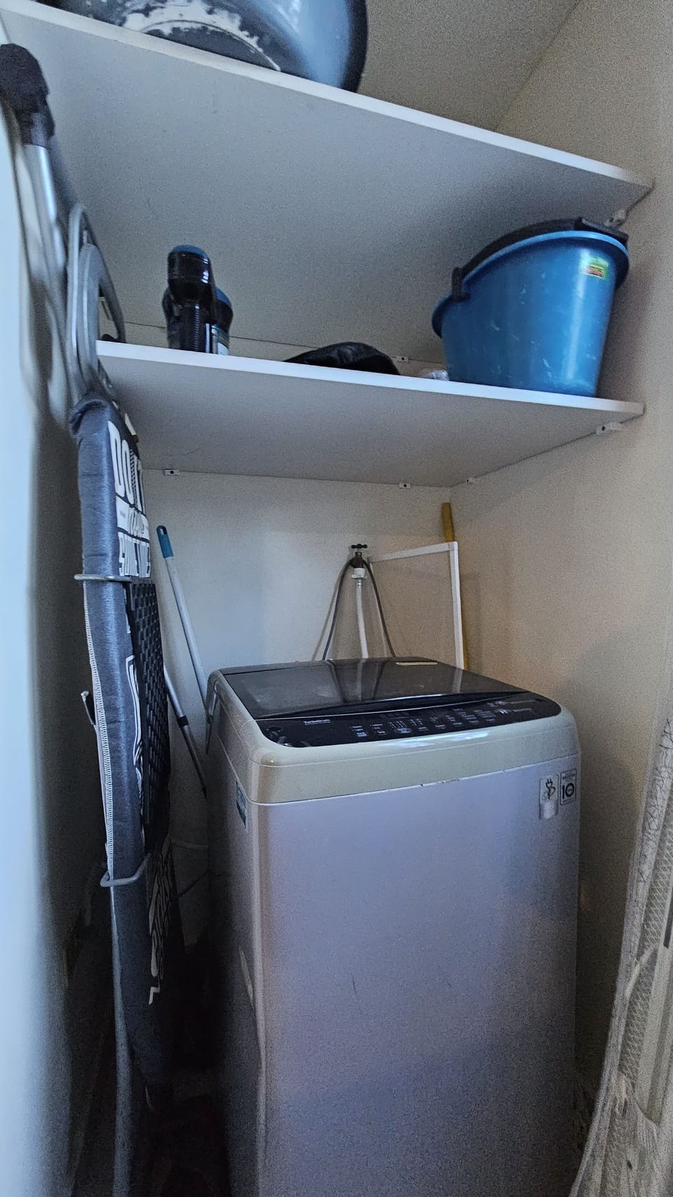 Laundry area 