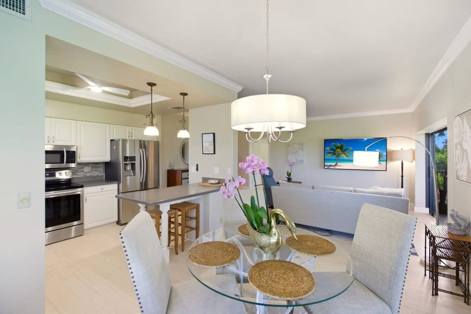 Light and modern dining area.